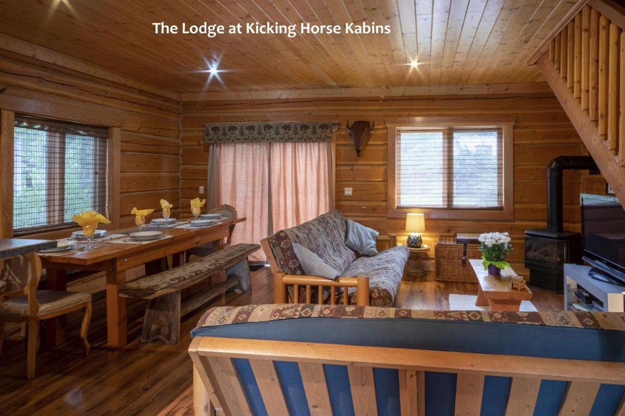 Kicking Horse Kabins Golden Kültér fotó